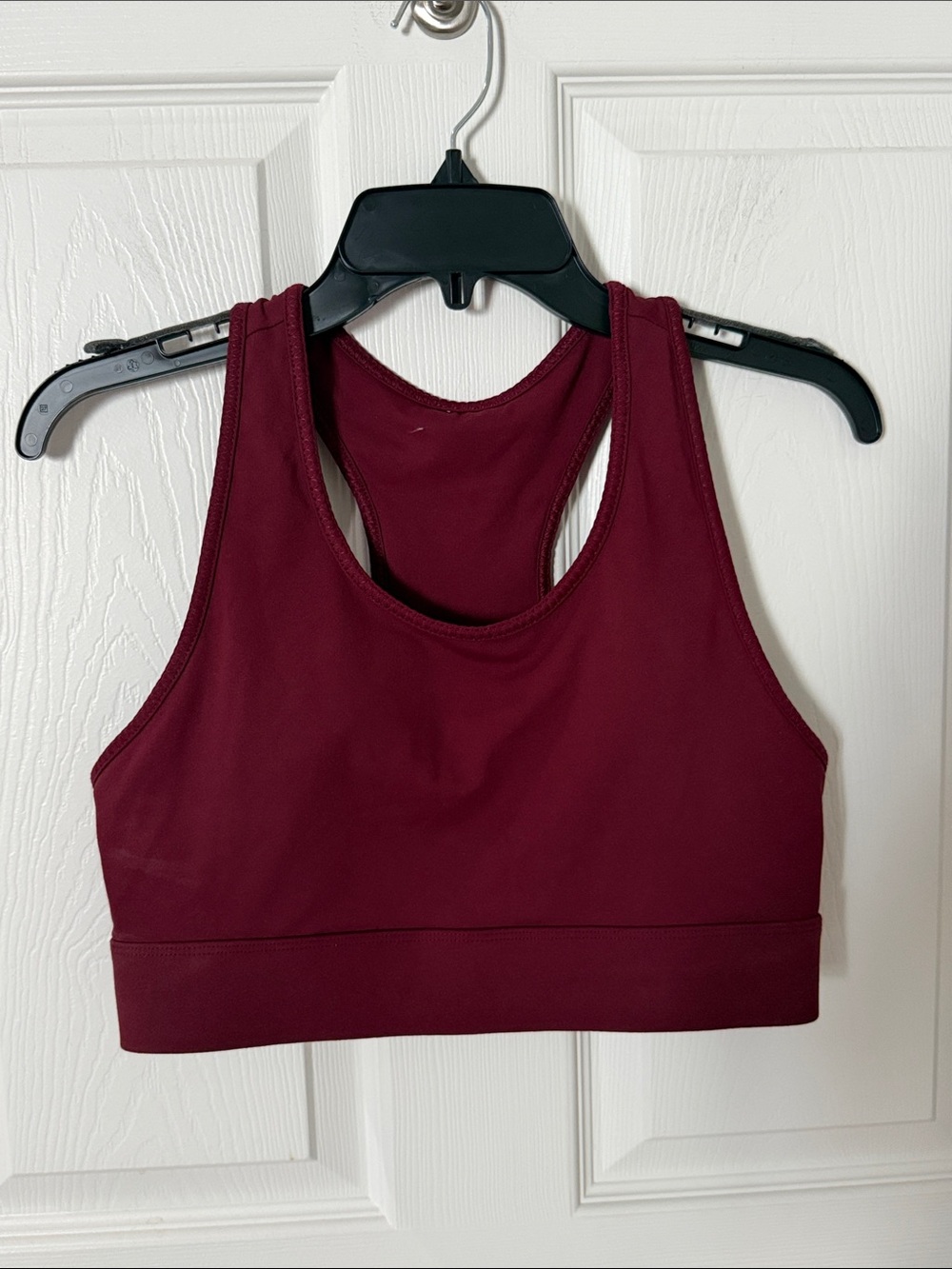 Women’s Burgundy Racerback Sports Bra fabletics  medium